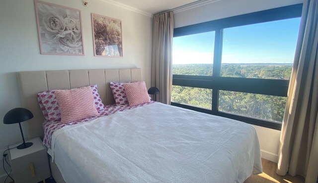 Chic 1-bedroom apartment with fitness room and AC in Punta del Este