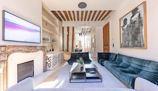 Chic 2-Bedroom Haven