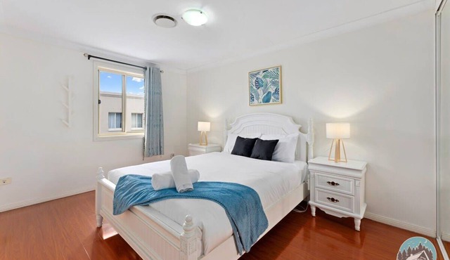 Chic 3BR House | Family-Friendly Seven Hills
