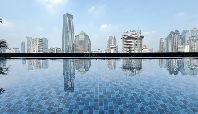 Chic And Comfortable Studio At Apartment Ciputra World 2