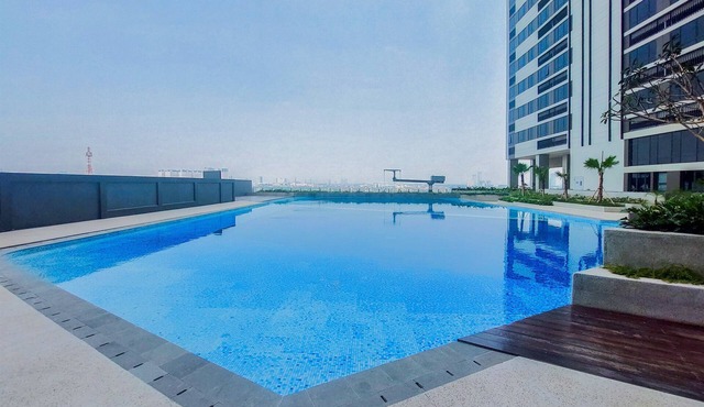 Chic Blue Tinted Studio Room At Apartment Collins Boulevard