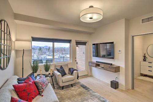 Chic Bozeman Apartment - 1 Block Off West Main St!