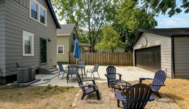 Chic Brook Park 2BR | Your Gateway to Airport & Downtown