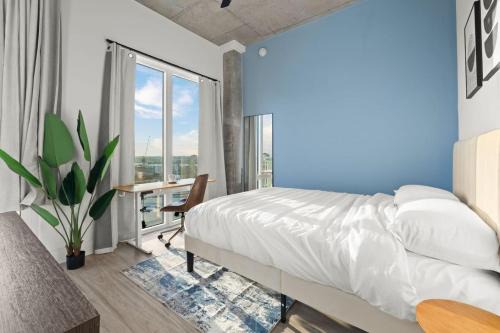 Chic Channelside Studio with High-Rise Views