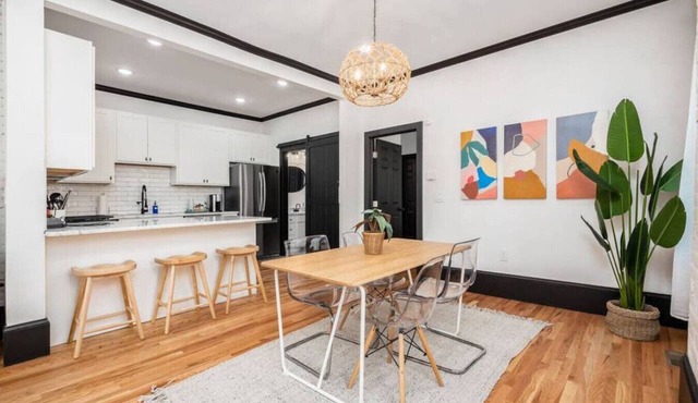 Chic & Clean | Walkable to Everything | Smart TV