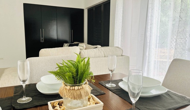 Chic Condo in Central Location—Pool, Gated, WiFi