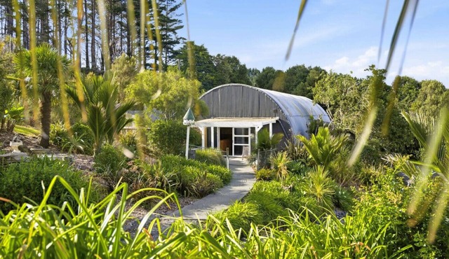 Chic Converted Barn in Matakana with Spa