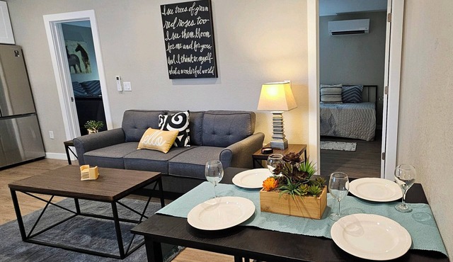 Chic & Cozy 2-Bed