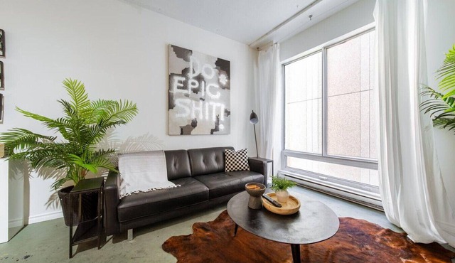 Chic & Cozy Loft | Rogers Place | LRT | Jasper Ave