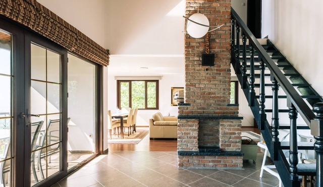 Chic Flat w Terrace, Garden, Fireplace in Nature