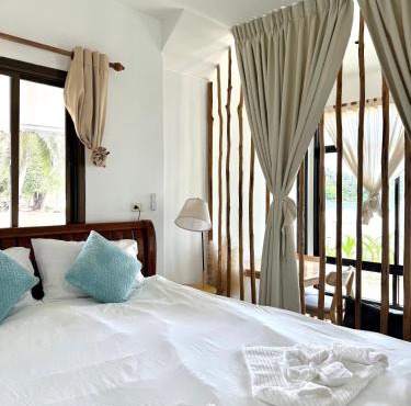 Chic house on the beach