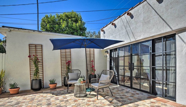 Chic & Intimate Studio ~ 5 Mi to Santa Monica