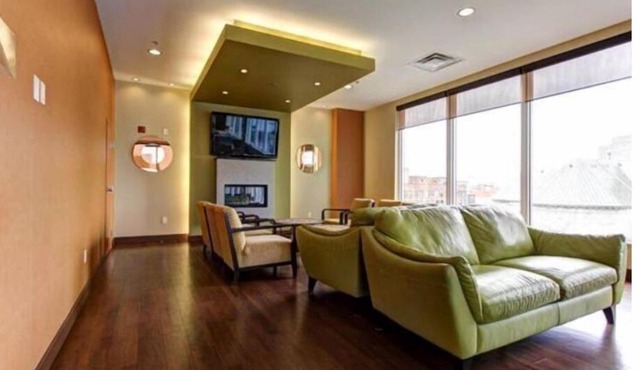 Chic Luxury Downtown Condo with Pool & Garage !