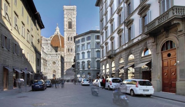 Chic & Modern 3-Bedroom Apartment in Florence's Historic Center