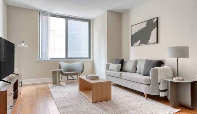 Chic Mount Vernon 1BR w/Gym & W/D, near Capital One Arena, by Blueground