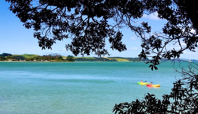 Chic, private, stunning views of the Bay of Islands