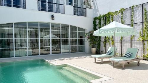 Chic & Spacious 4BR Luxury Villa with Pool