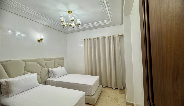 Chic & Spacious 4BR with Jacuzzi-Fez New City Stay