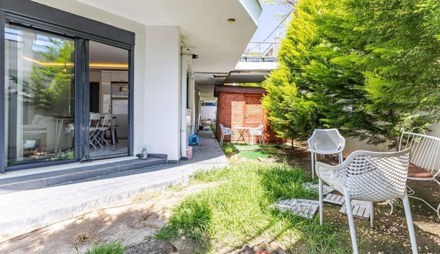 Chic Spacious Flat With Garden in Istanbul Maltepe