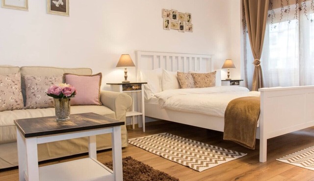 Chic & Spacious Retreat in Central Area – Your Perfect Home Away from Home!