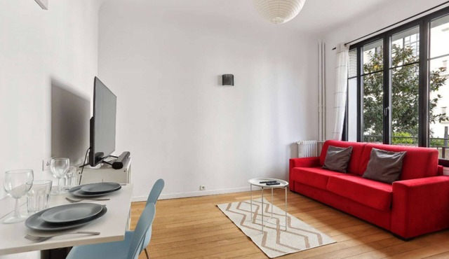 Chic studio with downtown Boulogne-Billancourt
