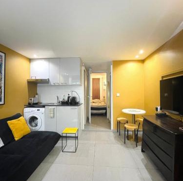 Chic studio Marais Paris centre