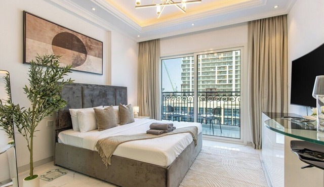 Chic Studio w/Pool & Jacuzzi | Arjan Dubai