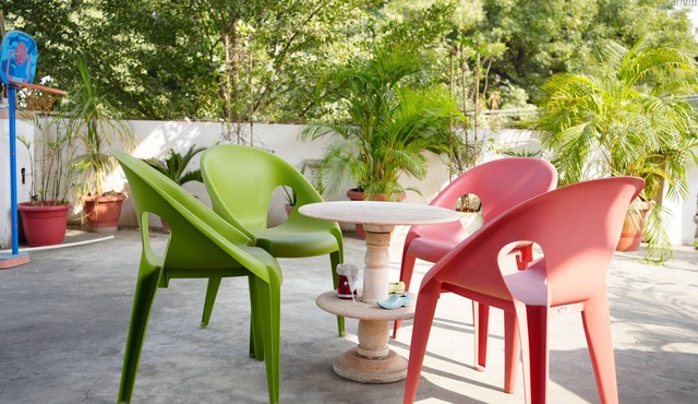 Chic studio with WiFi and AC in vibrant Jaipur