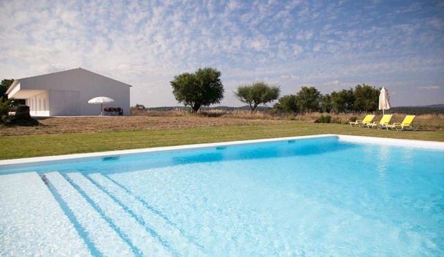 Chic Villa with Private Pool near Évora