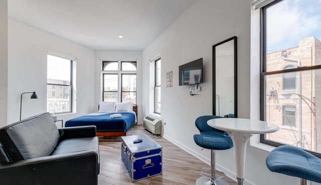 Chicago Third Floor Studio by 747 Lofts