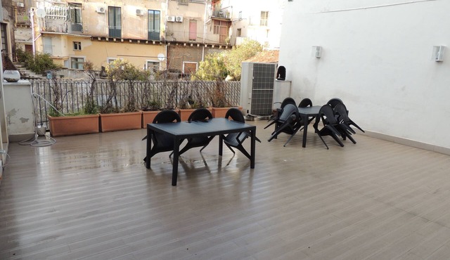 Chicca suite with terrace in the heart of the historic center of Catania
