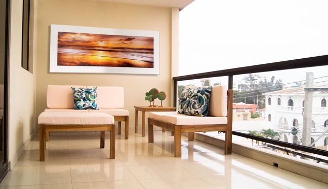 Chipipe Salinas Beachfront Apartment w/Parking