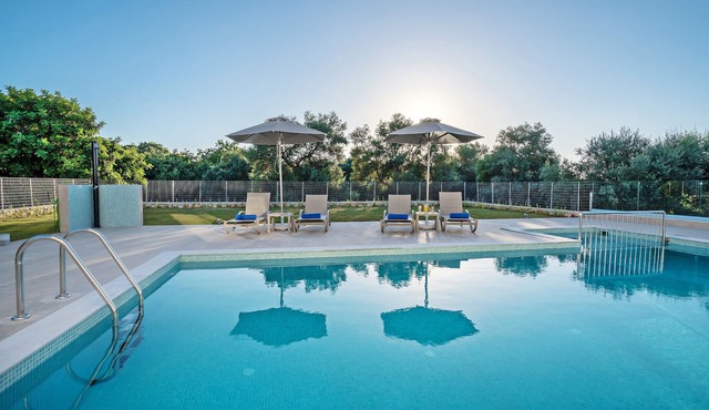 Chloe,New Luxurious modern villa, private big pool, picturesque surroundings