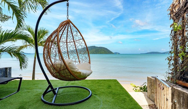 Chocolate Beachfront 2 BR Pool Villa