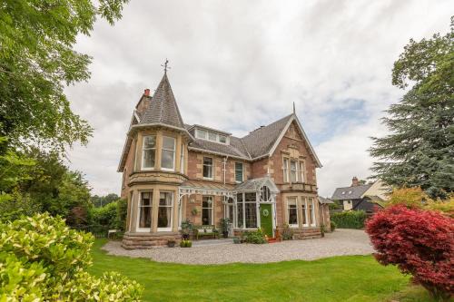 Chrialdon House
