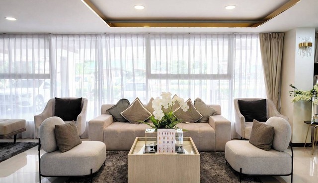Christella Hotel Laemchabang