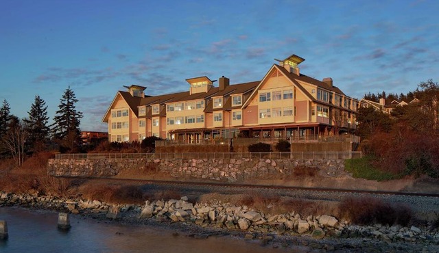 Chrysalis Inn & Spa Bellingham, Curio Collection by Hilton