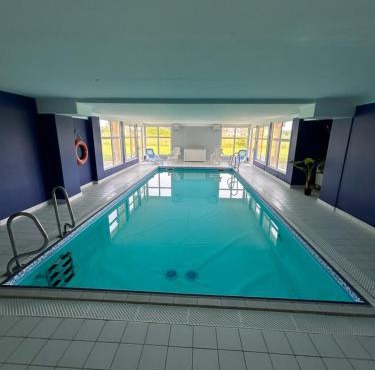 Chtibourguignon, Appartement dans très agréable résidence avec piscine chauffée et sauna