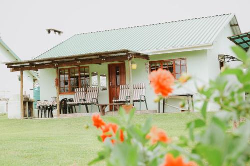 Cicada Cottage Peaceful Drakensberg Retreat