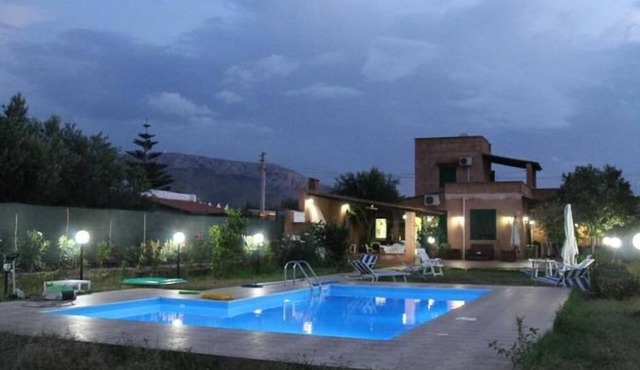 Cinisi: House/Villa - Cinisi House with garden