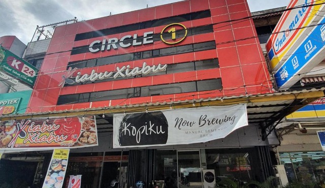 Circle One