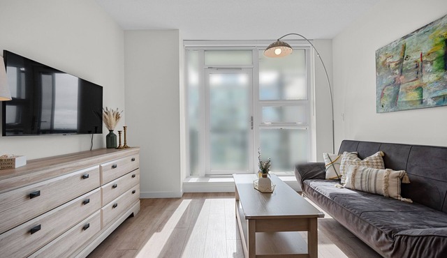 City Center Brand New 1 Bedroom 4 Guests Apartment