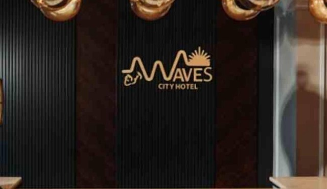 City Hotel by Waves