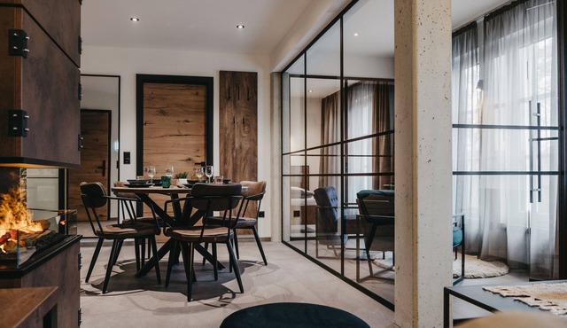 City Side Suite Loft with LED fireplace