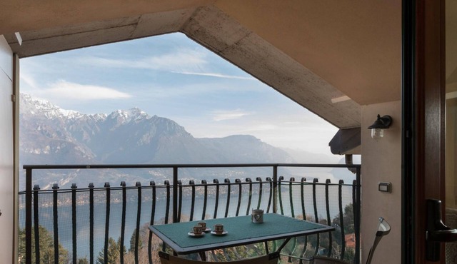 Civenna Lake View by Wonderful Italy