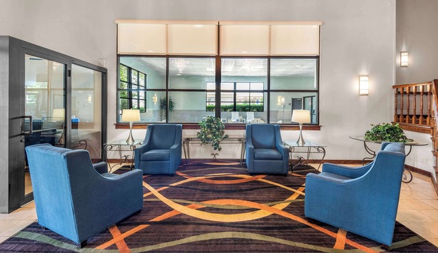 Clarion Inn & Suites Indianapolis Northwest