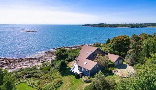 Clark Point Cottage, ocean access, panoramic views
