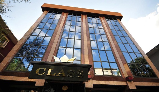 Class Hotel