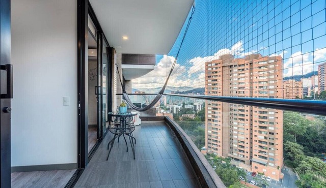 Class Suites 1504 · 2BR Stylish Apt 1AC, 5mins Provenza by HOUSY HOST