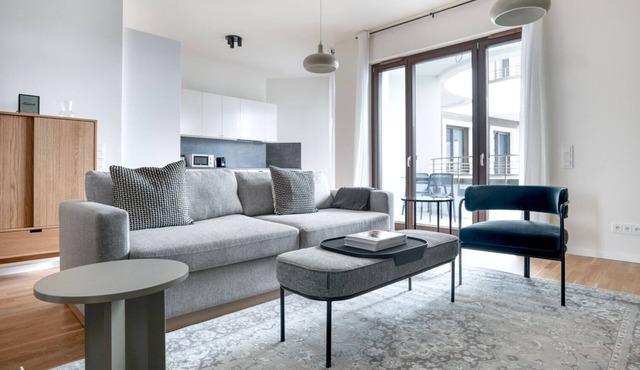 Classic Charlottenburg 3BR nr Tiergarten, by Blueground